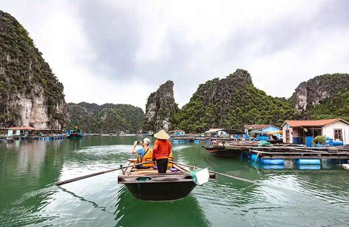 Customer Stories: Real Experiences on Halong Nostalgia Cruise