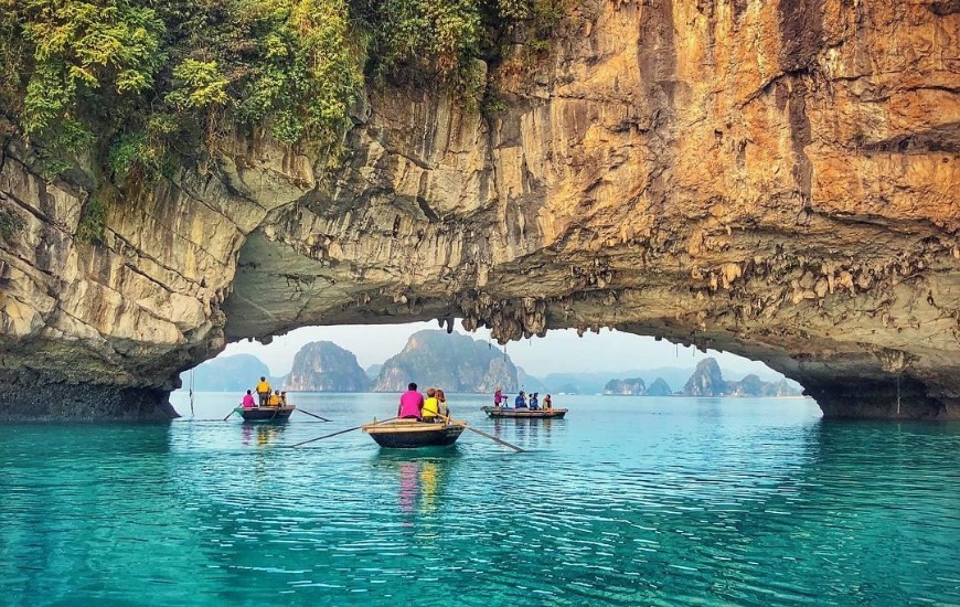 Halong Nostalgia Cruise: A Timeless Journey Through the Beauty of Ha Long Bay